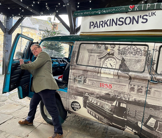 SEBASTIAN SIGNS UP FOR SKIPPY