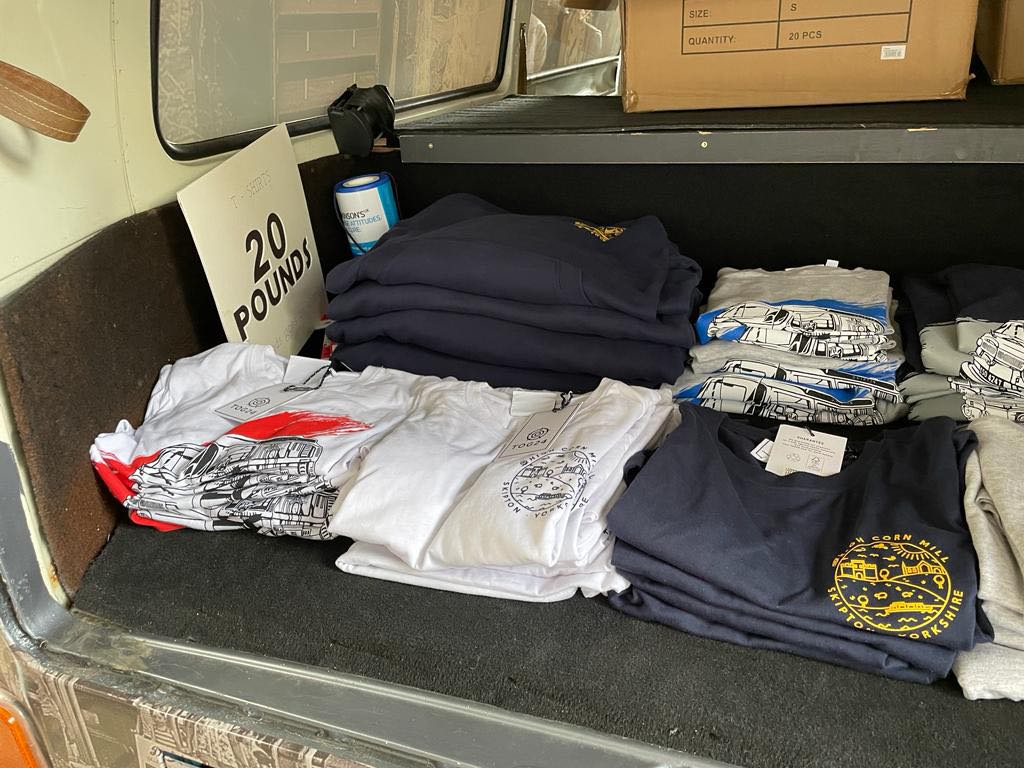 High Corn Mill Tee Navy Gold